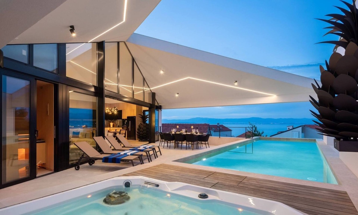 Sutivan Villa | Luxury Villa Sandorin Sutivan with Heated Pool