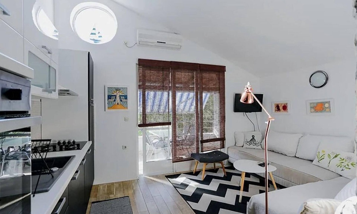 Dubrava Apartment | Marinero-sea Breeze Escape in Zuljana