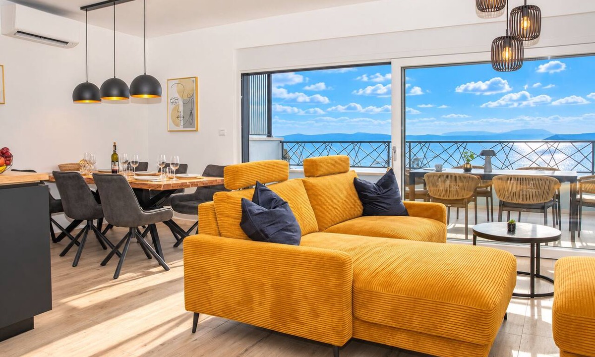 Veliko Brdo Apartment | Modern Penthouse Helena with 3 BR, Pool, Sea View, Elevator & Garage