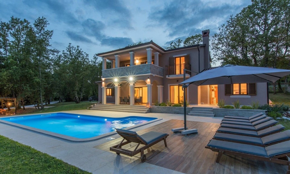 Pazin Villa | Modern Villa Anima with swimming pool