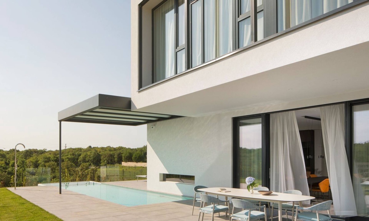 Bale Villa | Modern Villa Noble with outdoor pool and game room