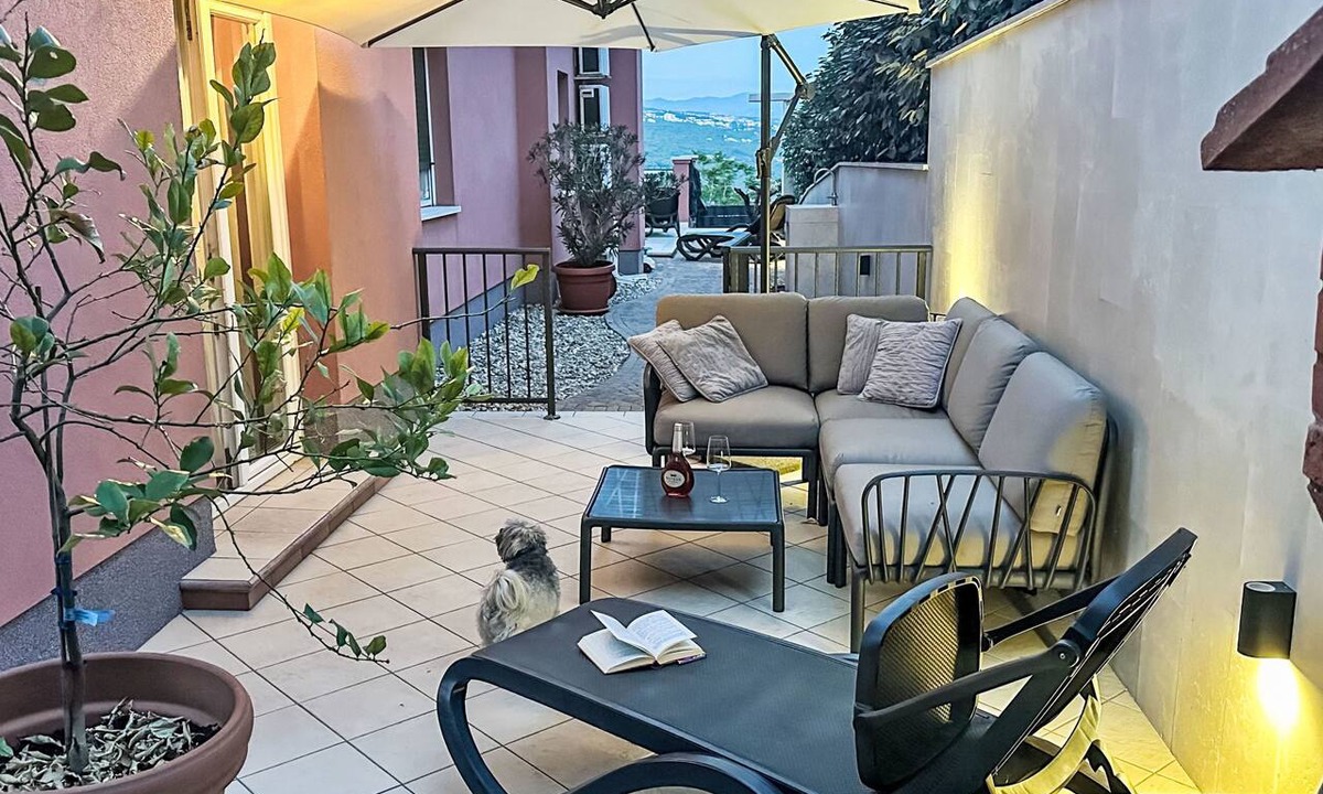 Volosko Apartment | Modernes Apartment mit großer Terrasse und Grill by Interhome