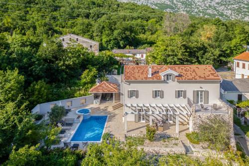 Drivenik Villa | Nature Villa Frangipane with Pool - Happy Rentals