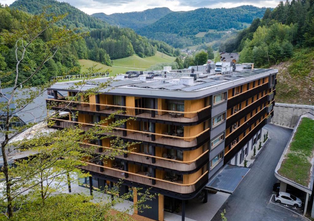 Kamnik Hotel | NaturHotel Snovik