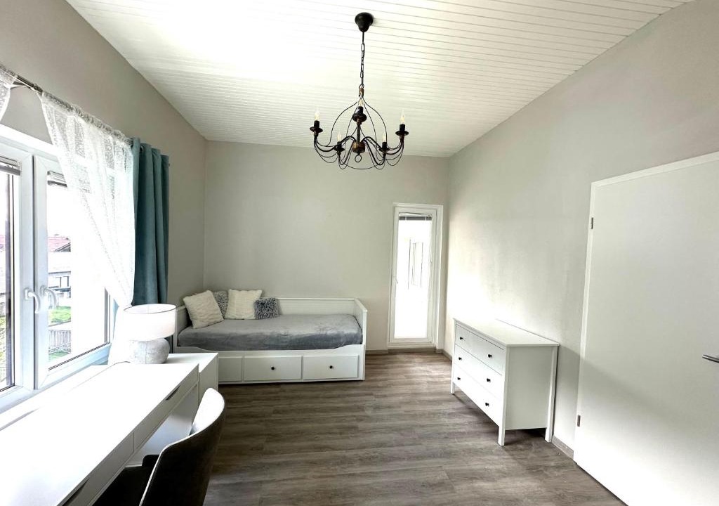 Ljubljana Apartment | New sunny 3-room apartment with parking and air conditioning