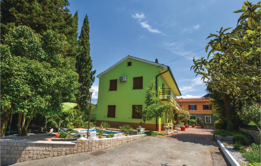 Seca Apartment | Nice Apartment In Portoroz With Wifi