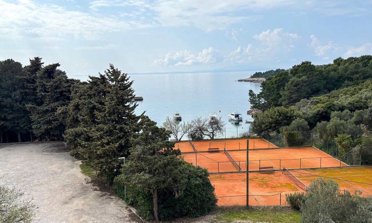 Suha Punta Apartment | Nice apartment in Rab with WiFi