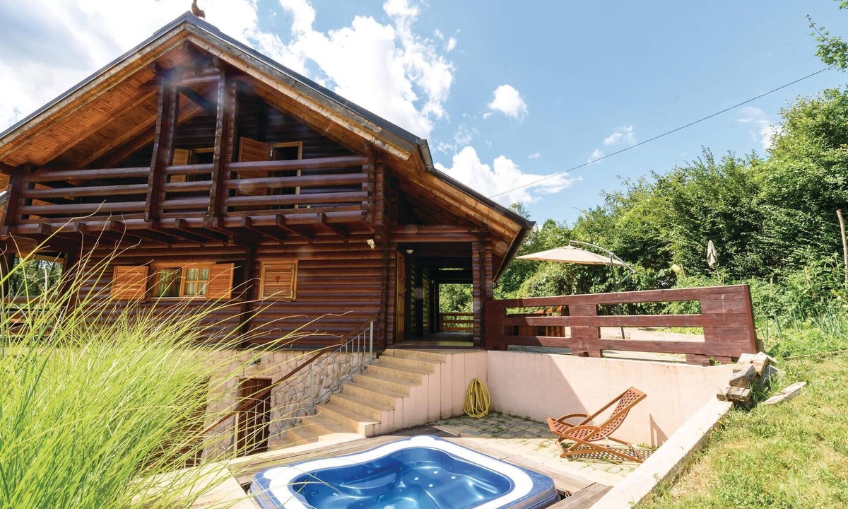 Krasic House | Nice home in Krasic with sauna