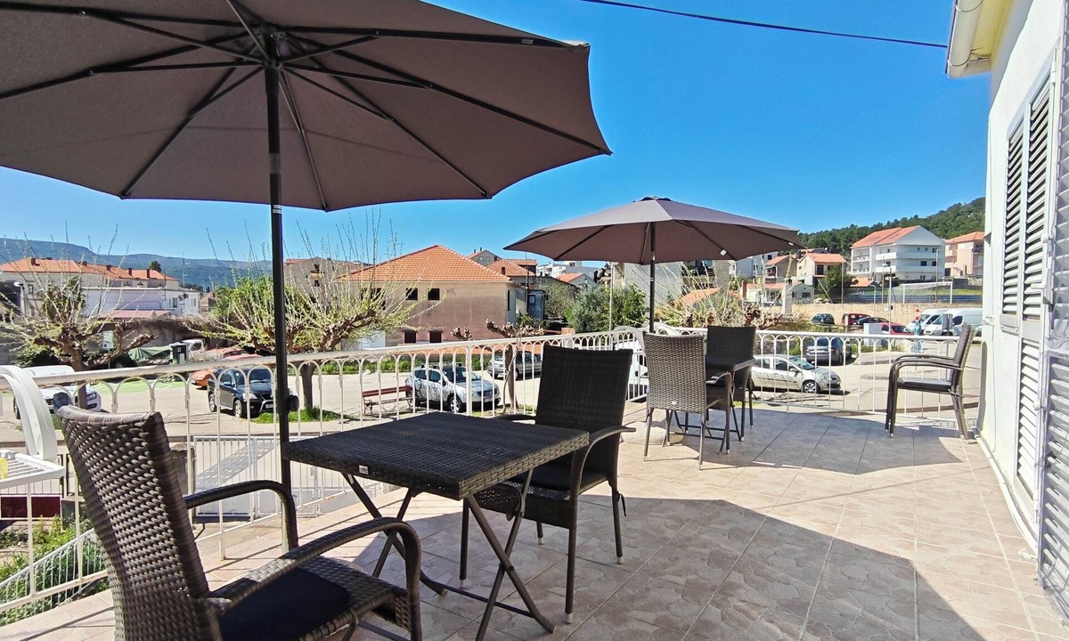 Stari Grad House | Oleas Stari Grad Hvar – Holiday Home – 2 min to Sea and Center