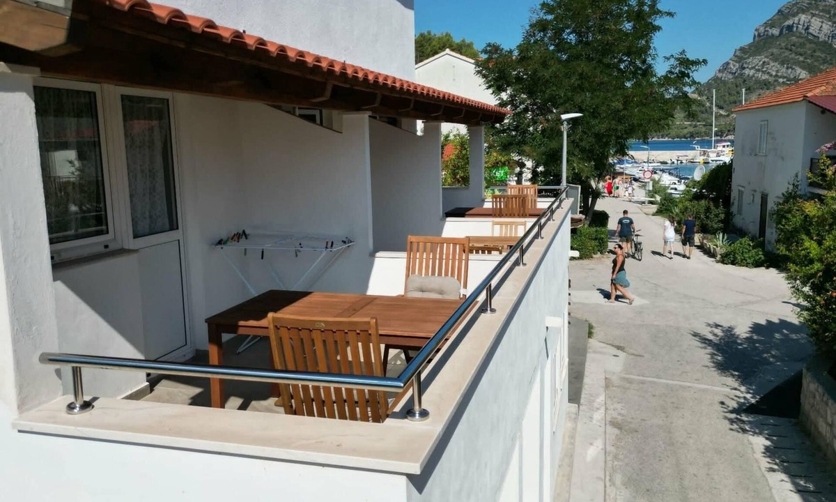 Zuljana Apartment | One bedroom apartment near beach Žuljana, Pelješac (A-25064-b)
