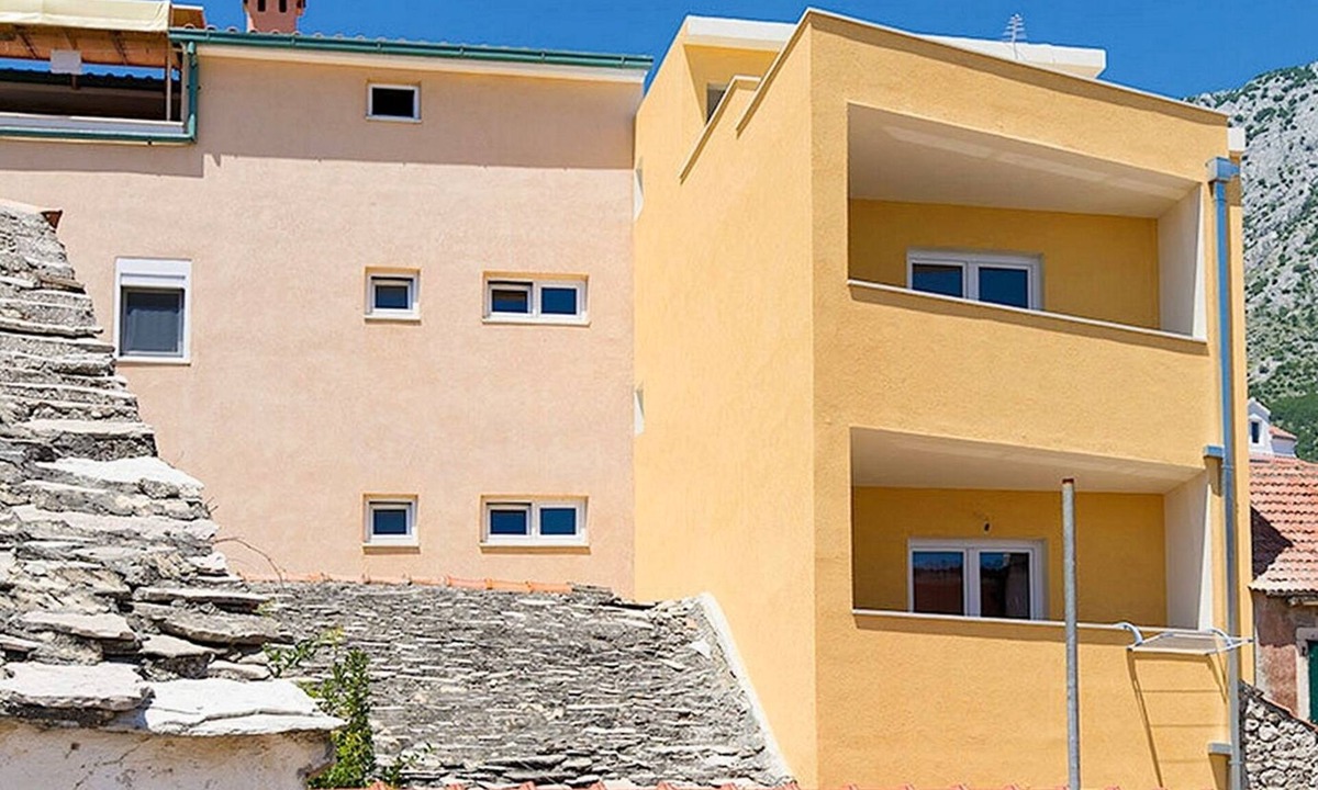 Igrane Apartment | One bedroom apartment near beach Igrane, Makarska (A-18405-b)