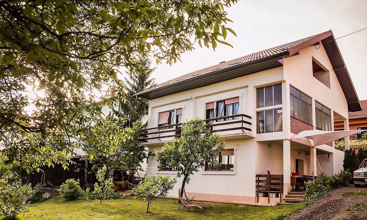 Slunj Apartment | One bedroom apartment with terrace Slunj, Plitvice (A-19237-a)