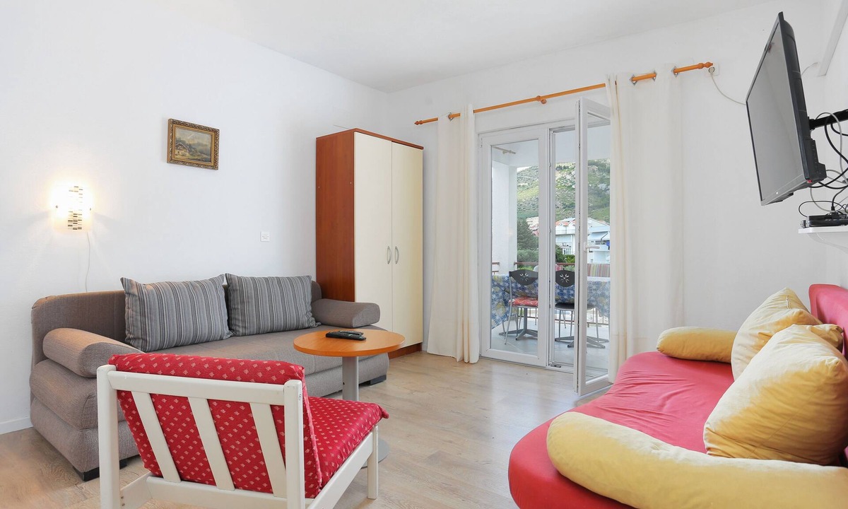 Tucepi Apartment | One bedroom apartment with terrace and sea view Tučepi, Makarska (A-2676-a)