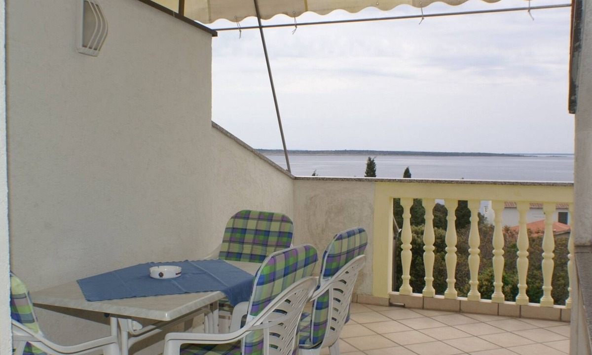 Mandre Apartment | One bedroom apartment with terrace and sea view Mandre, Pag (A-4098-b)