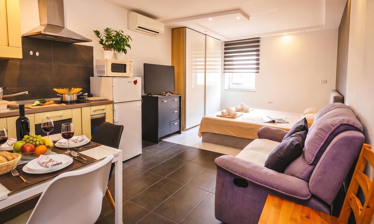 Koper Apartment | Ota Studio In The Heart Of The Old Town, Koper, Slovenia