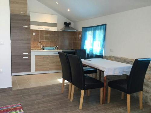 Prvic Luka Apartment | Penthouse Prvic Luka