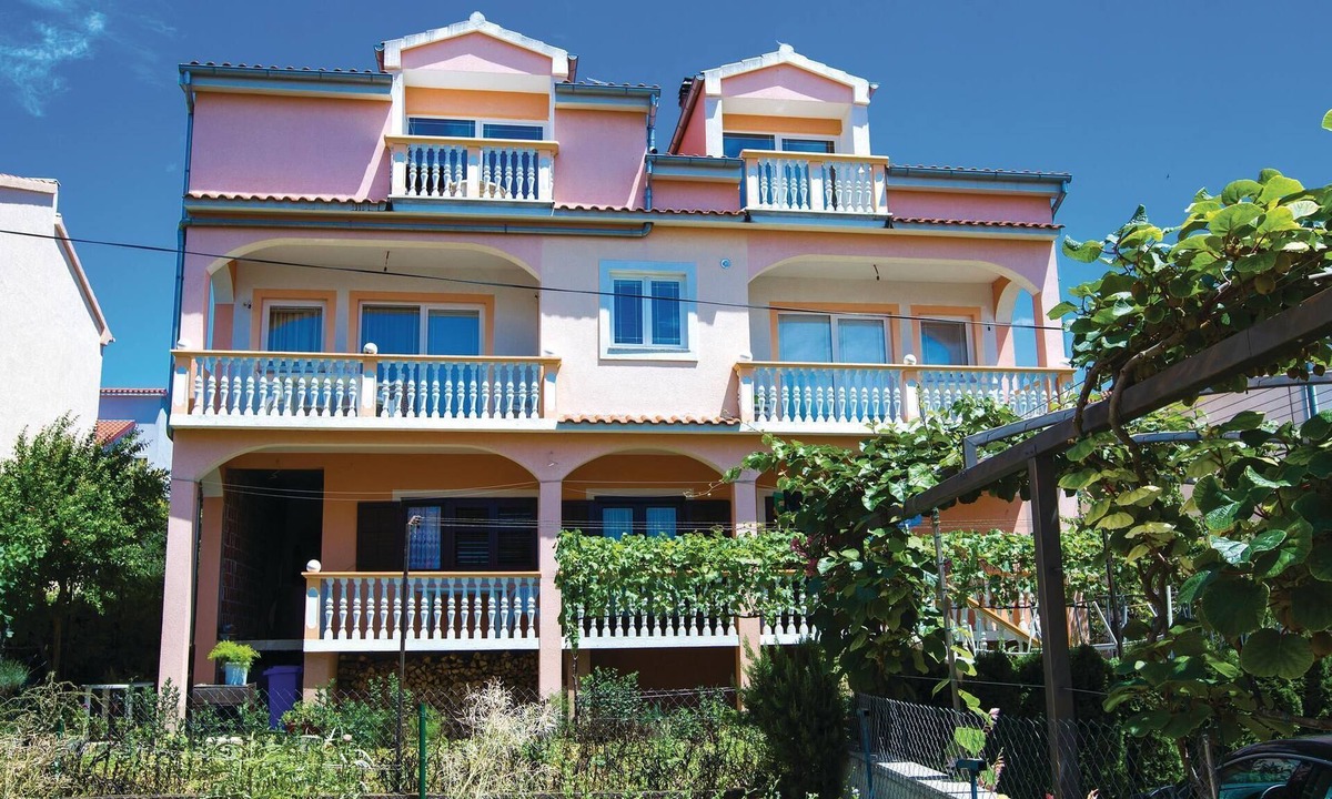 Biograd na Moru Apartment | Pet friendly apartment in Biograd with WiFi