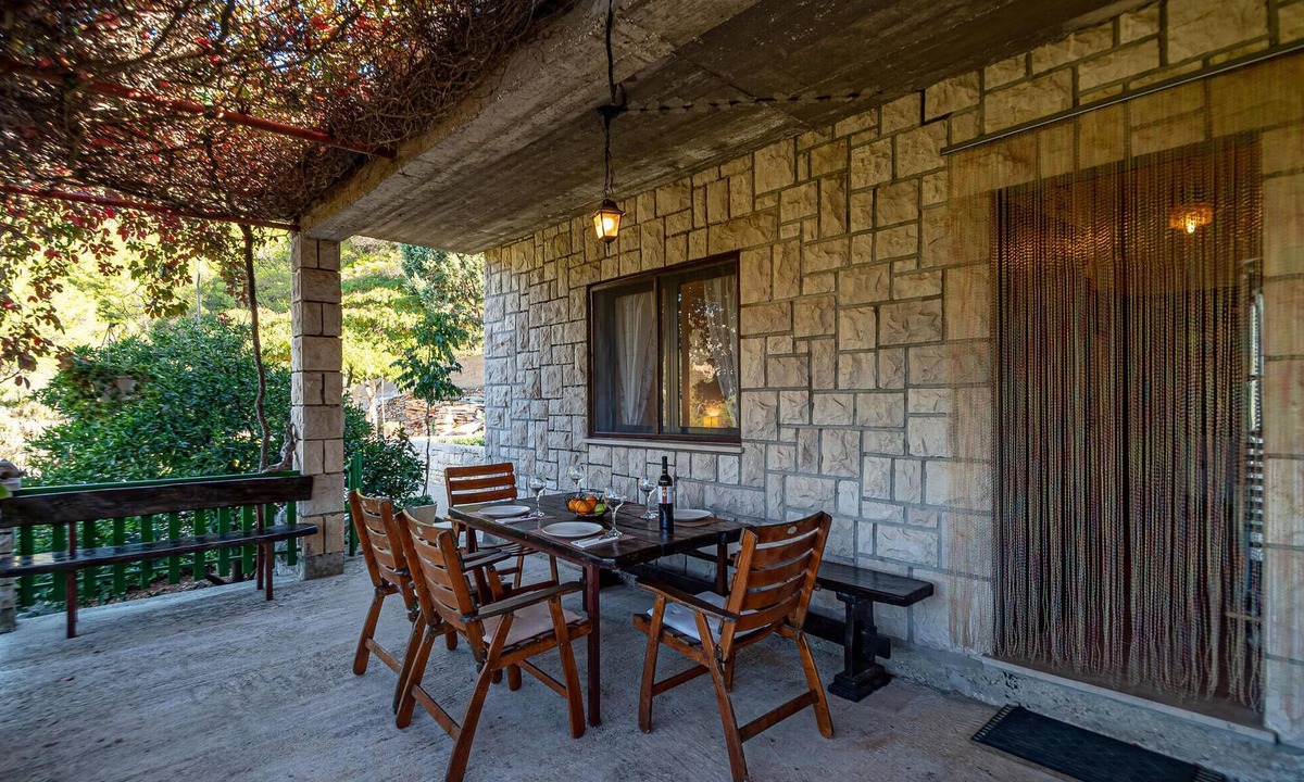 Pupnat House | Pet friendly home in Pupnat with WiFi
