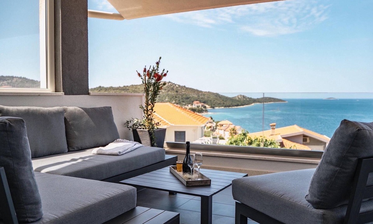 Razanj House | Pet friendly home in Razanj