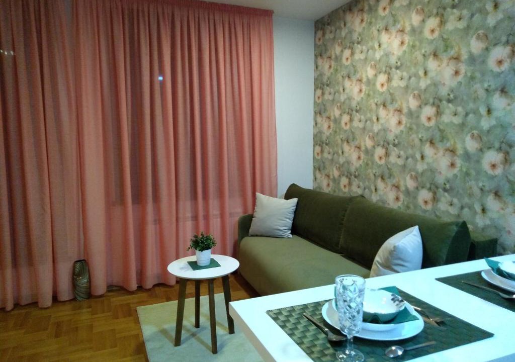 Vracar Apartment | Peyton