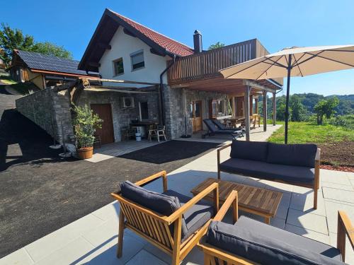 Skocjan House | Pirman Vineyard Cottage
