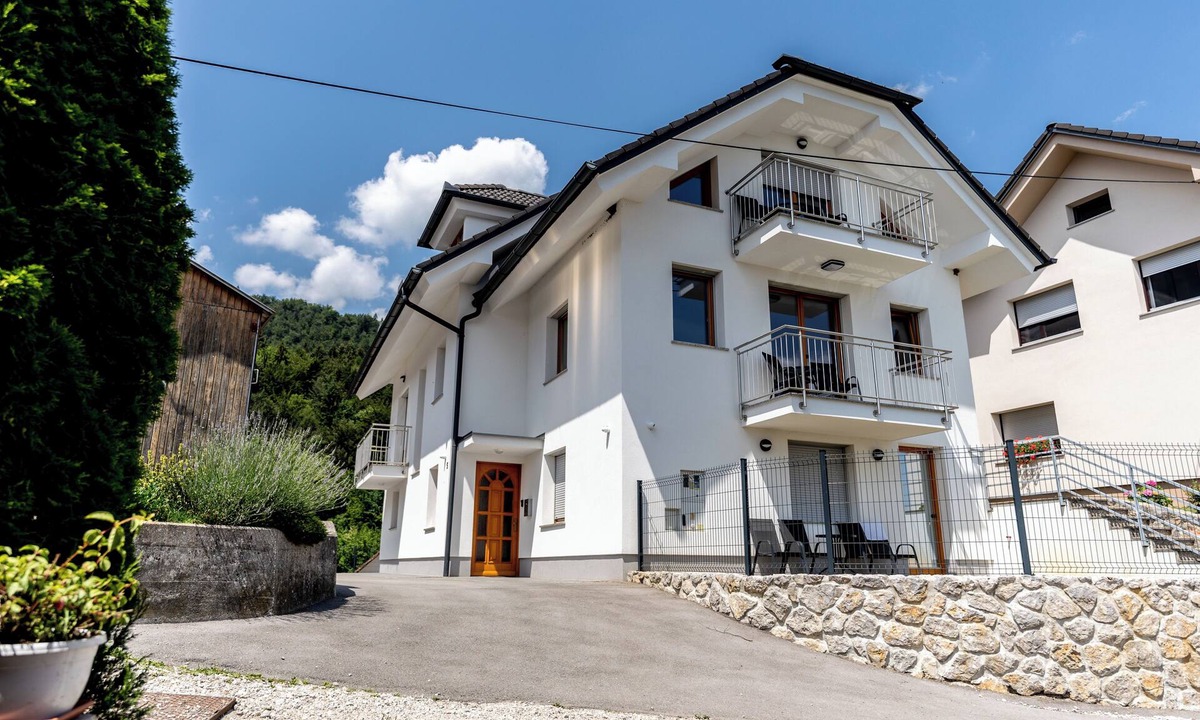 Senturska Gora Apartment | PJ Apartments & Wellness - Hot Tub & Sauna - Free Parking