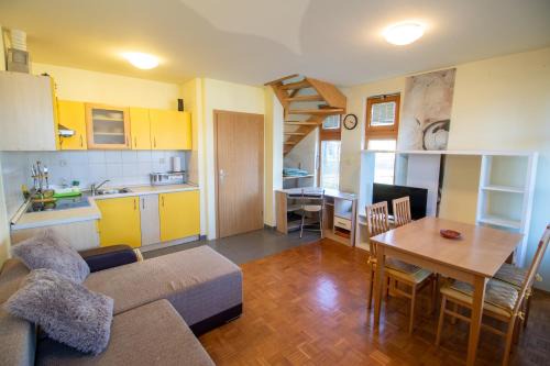 Verzej Apartment | POČITNIŠKI APARTMAJI - Relax apartment in Banovci