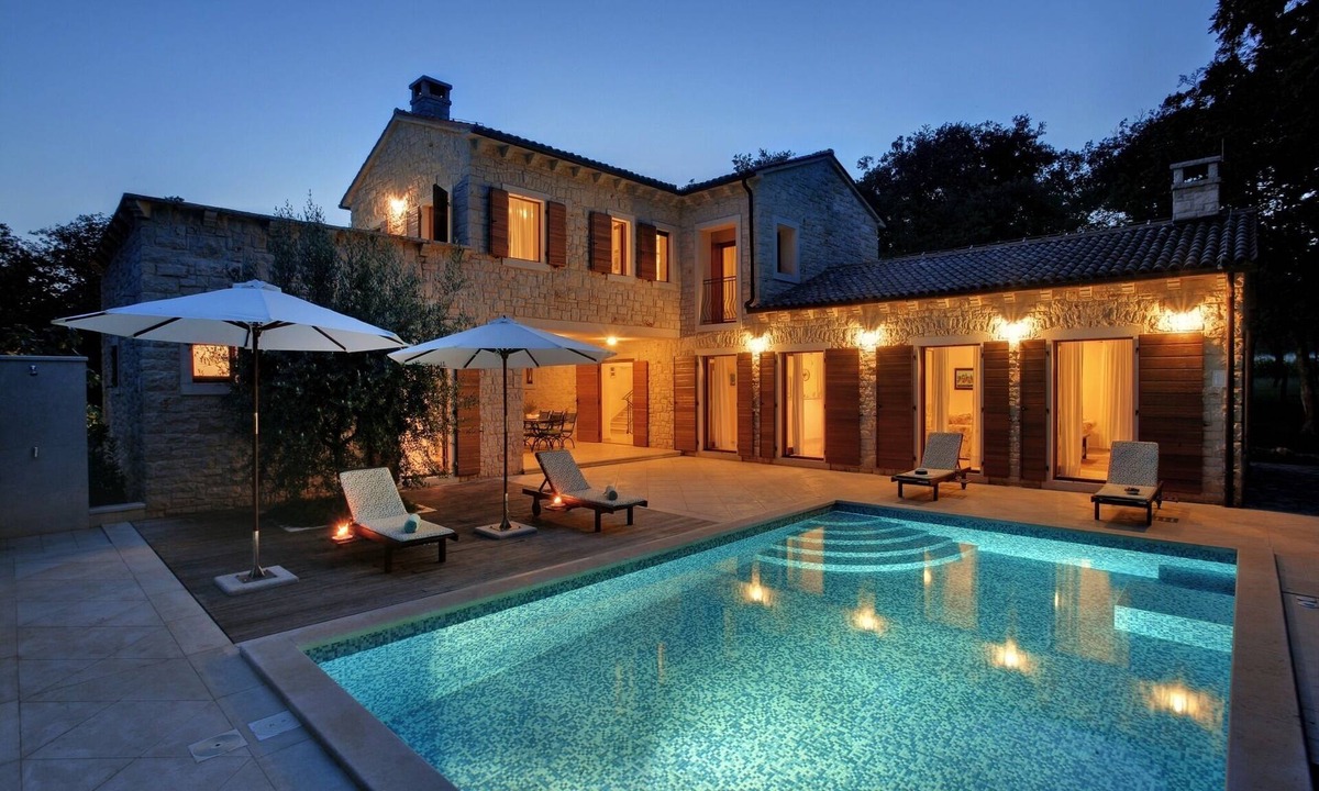 Karigador Villa | Privacy 5* Villa with 9.000m2 Garden, In-Villa Massage, Bikes, 300m to the Beach