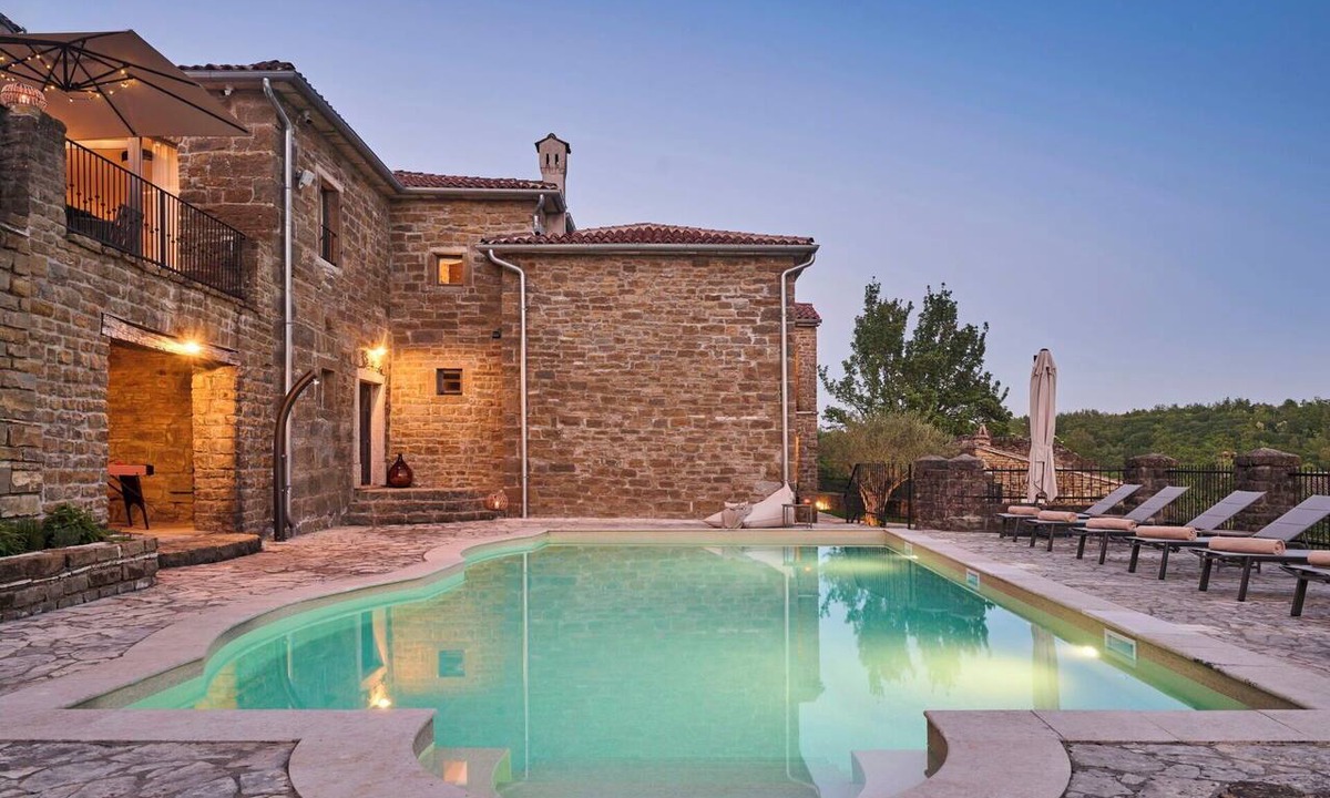Sterna Villa | Private Villa with hot tub, private pool, A/C, WIFI, TV, terrace, pets allowed, panoramic view