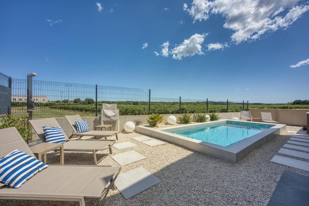 Funtana House | Rest Nest with Private Pool