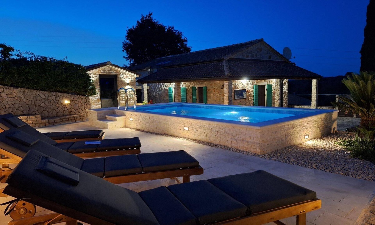 Zman House | Romantic stone house for a relaxing holiday