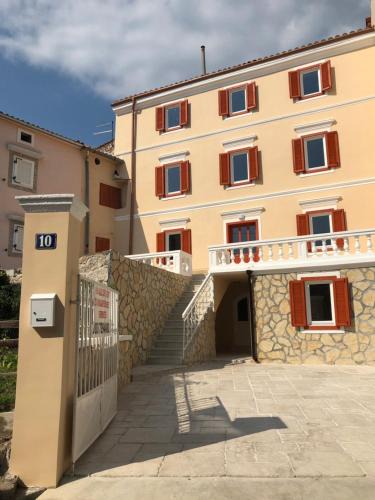 Omisalj Hotel | Romantic Villa Centar Omisalj