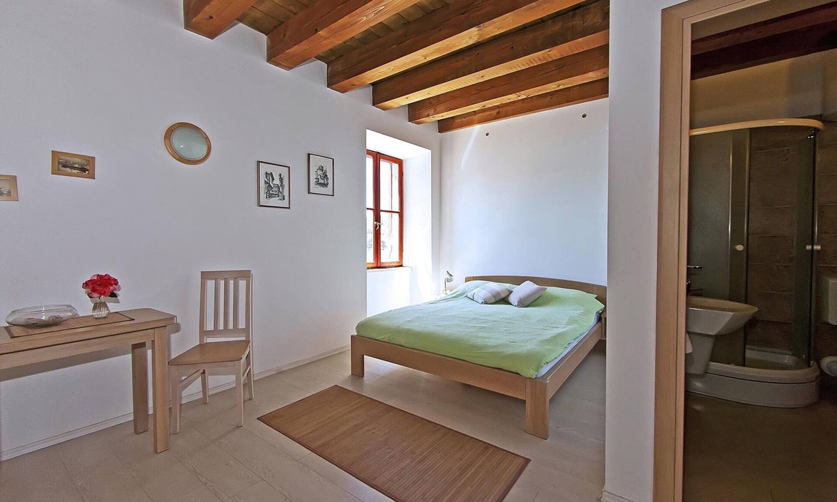 Zaton Apartment | Room 3 Sea view Beach&Sea front Castle parking