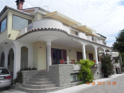 Seca Bed & Breakfast | Rooms and Apartments Roza