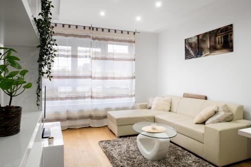 Zagreb Apartment | Sauna - Flexible SelfCheckIns 6 - Zagreb - Garage - Electric vehicle ccharger - Loggia - New - Luxury - Apartments Repinc 6