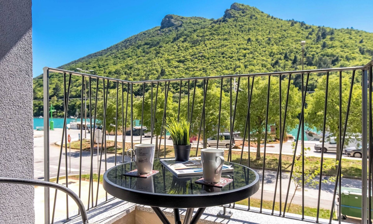Plomin Apartment | Sea-View Balcony Apt Lady Laura, Plomin, Croatia
