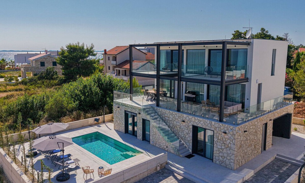 Privlaka Villa | Seafront Villa Aurea with pool and seaview