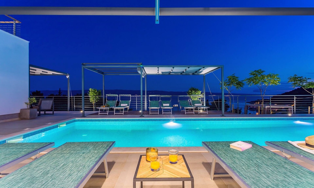 Duce Villa | Seaview holiday home Lemona