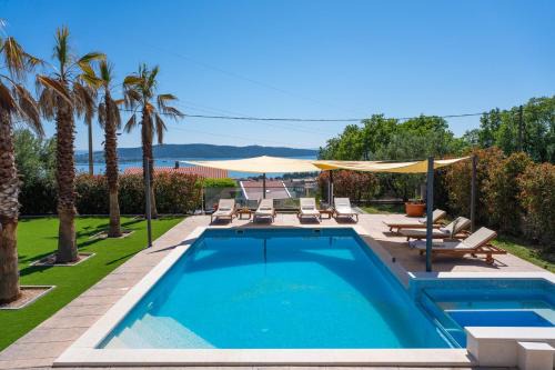 Kastel Sucurac Villa | Seaview Villa Stanka with Pool and attached Jacuzzi