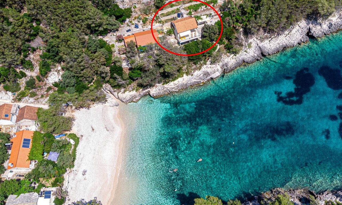 Zrnovo House | Secluded fisherman's cottage Cove Bratinja Luka, Korčula (K-12599)