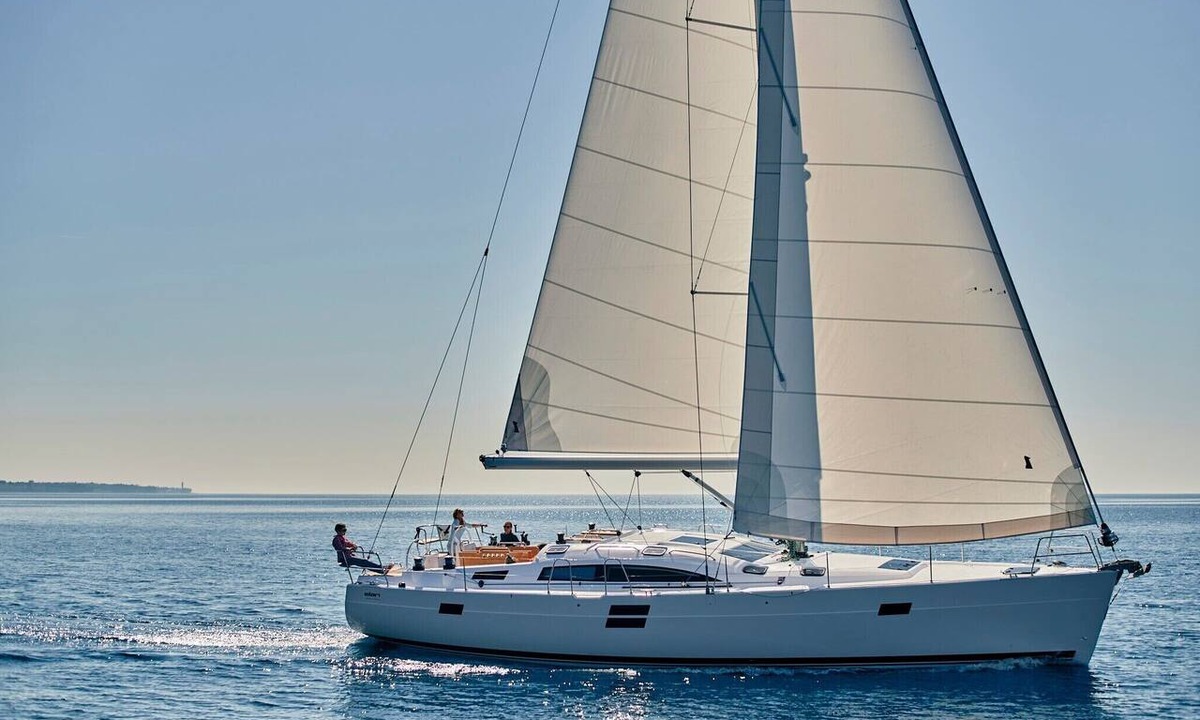 Pirovac Boat Rental | Sibenik Sun-soaked Sailing: A Luxurious Croatian Voyage