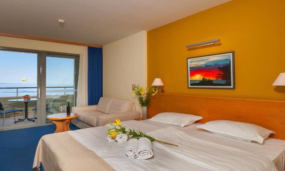 Gradac Apartment | Standard Double Room With Private Bathroom 3