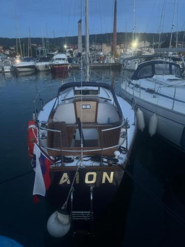 Izola Boat Rental | Star Guide AION