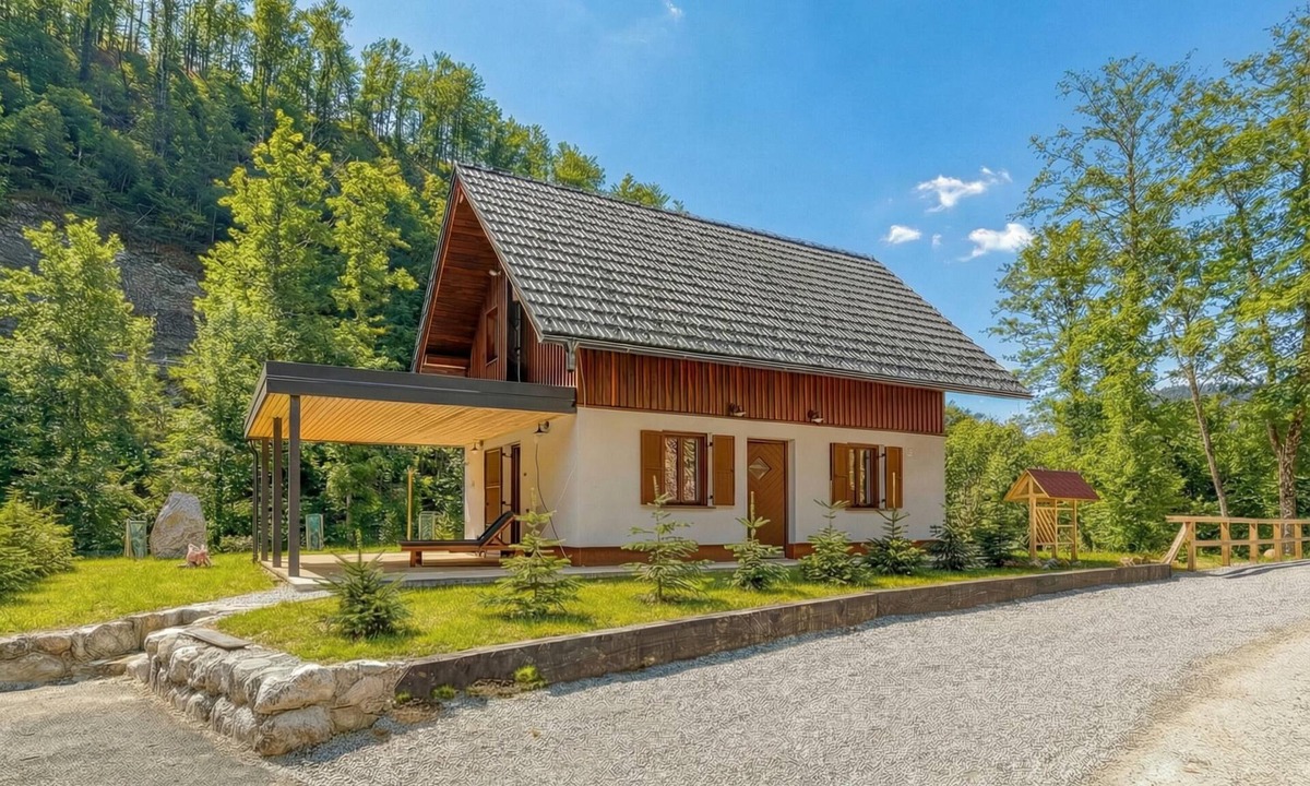 Hrib pri Hinjah Ski Chalet | Stari Malni 1 Lodge/w Jacuzzi & Sauna, Osilnica, Slovenia