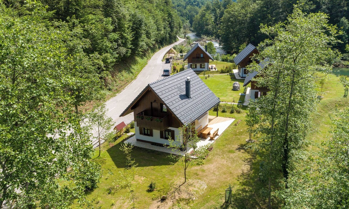 Hrib pri Hinjah Ski Chalet | Stari Malni 2 Lodge/w Sauna, Osilnica, Slovenia