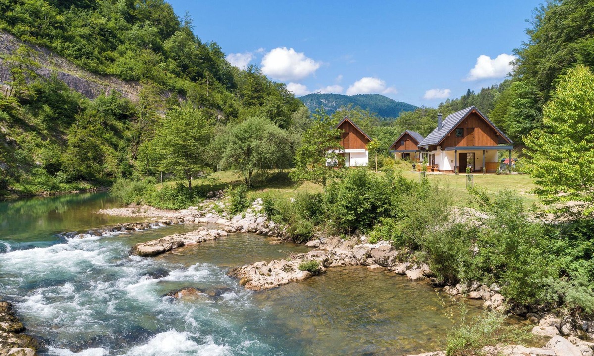 Hrib pri Hinjah Ski Chalet | Stari Malni 4 Lodge/w Jacuzzi & Sauna, Osilnica, Slovenia