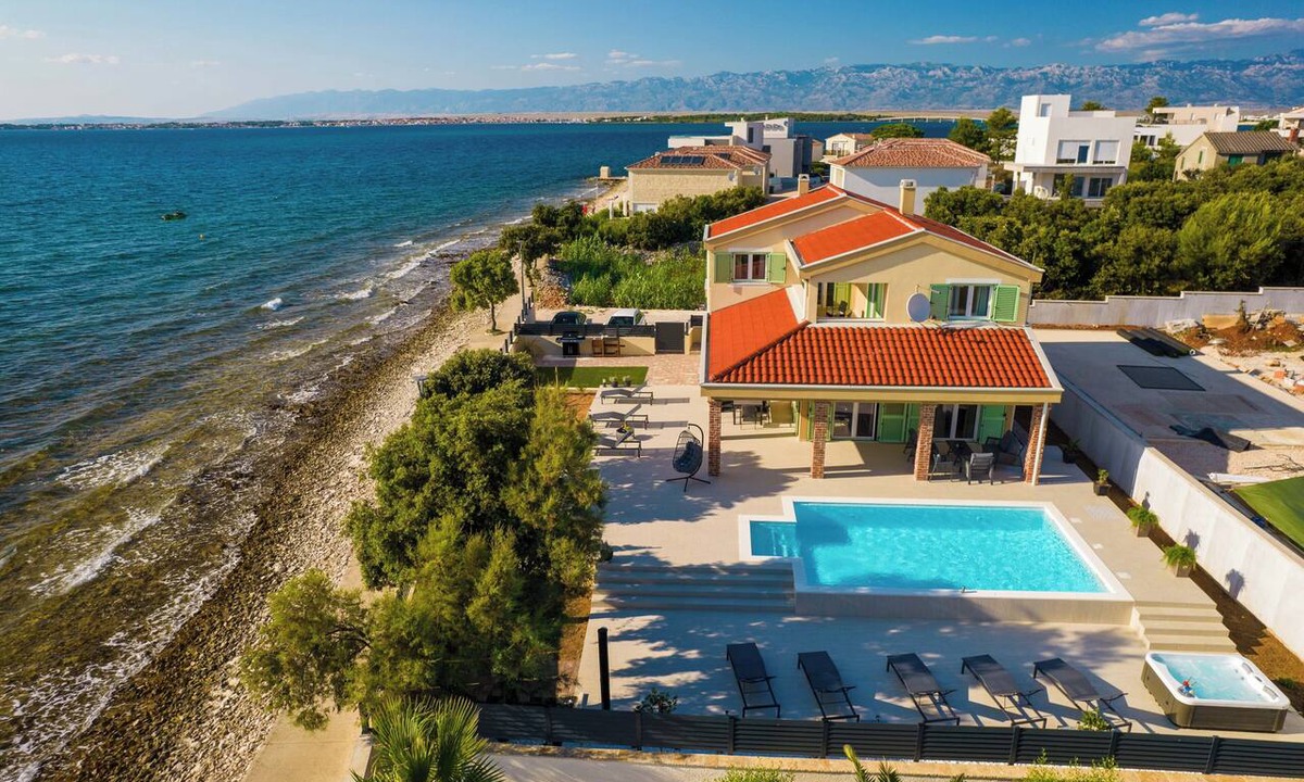 Privlaka Villa | Strandvilla mit Beheiztem Pool, Whirlpool, Fantastischer Aussicht
