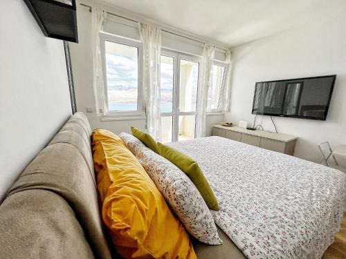 Pag Apartment | Studio Apartma PAG BLUE OCEAN 1 with sea view