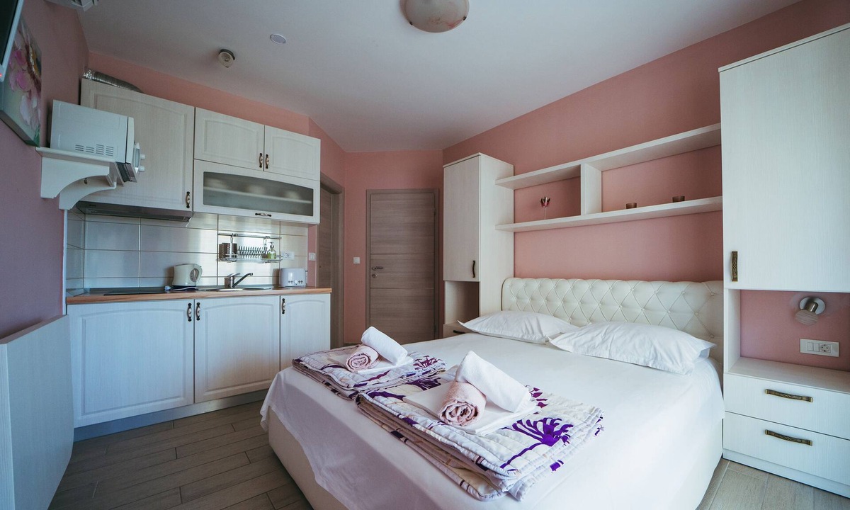 Promajna Apartment | Studio flat with a swimming pool Promajna, Makarska (AS-6849-b)