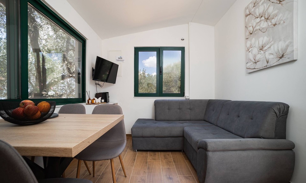 Betina Apartment | Studio flat with a swimming pool by the beach Cove Modrave, Šibenik (AS-20191-a)